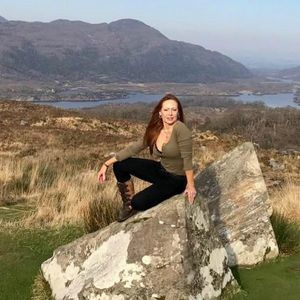 Meet your Posher, Debbi